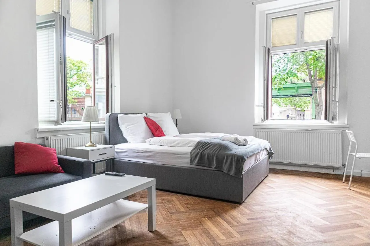 Classy 2Br Apt. W/ Exclusive Location Near Akh Vienna