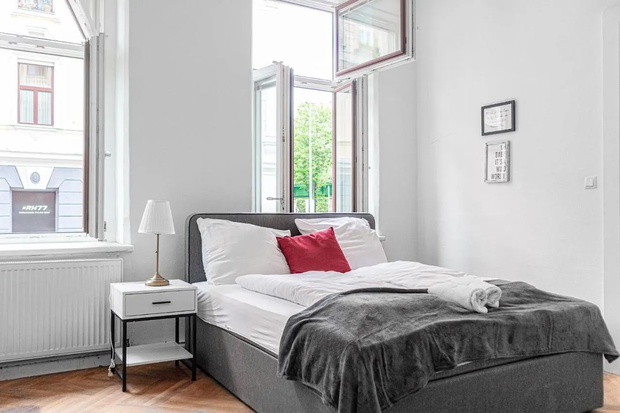 Classy 2Br Apt. W/ Exclusive Location Near Akh Vienna